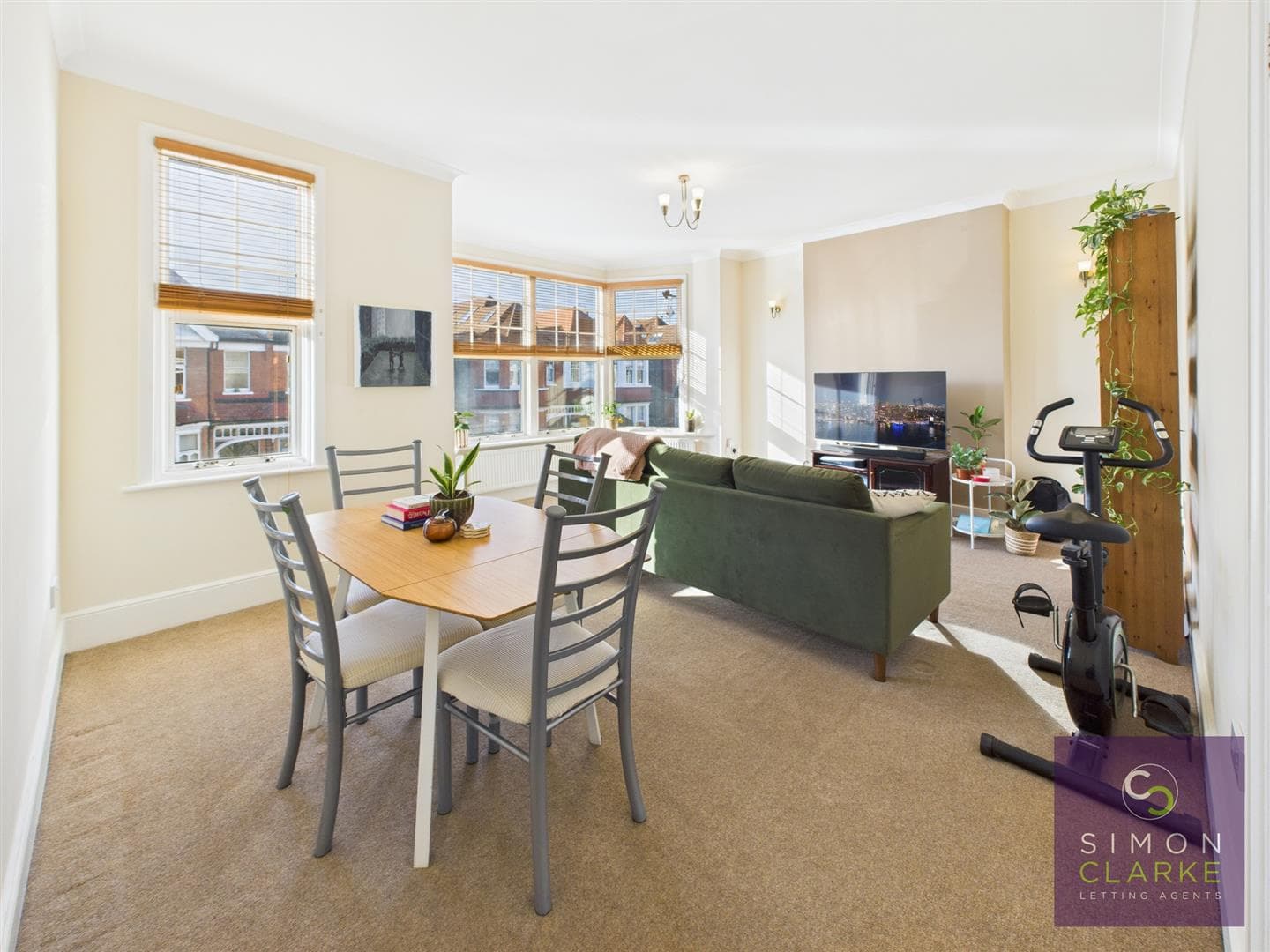 Princes Avenue, Finchley Central, London, N3 2DB