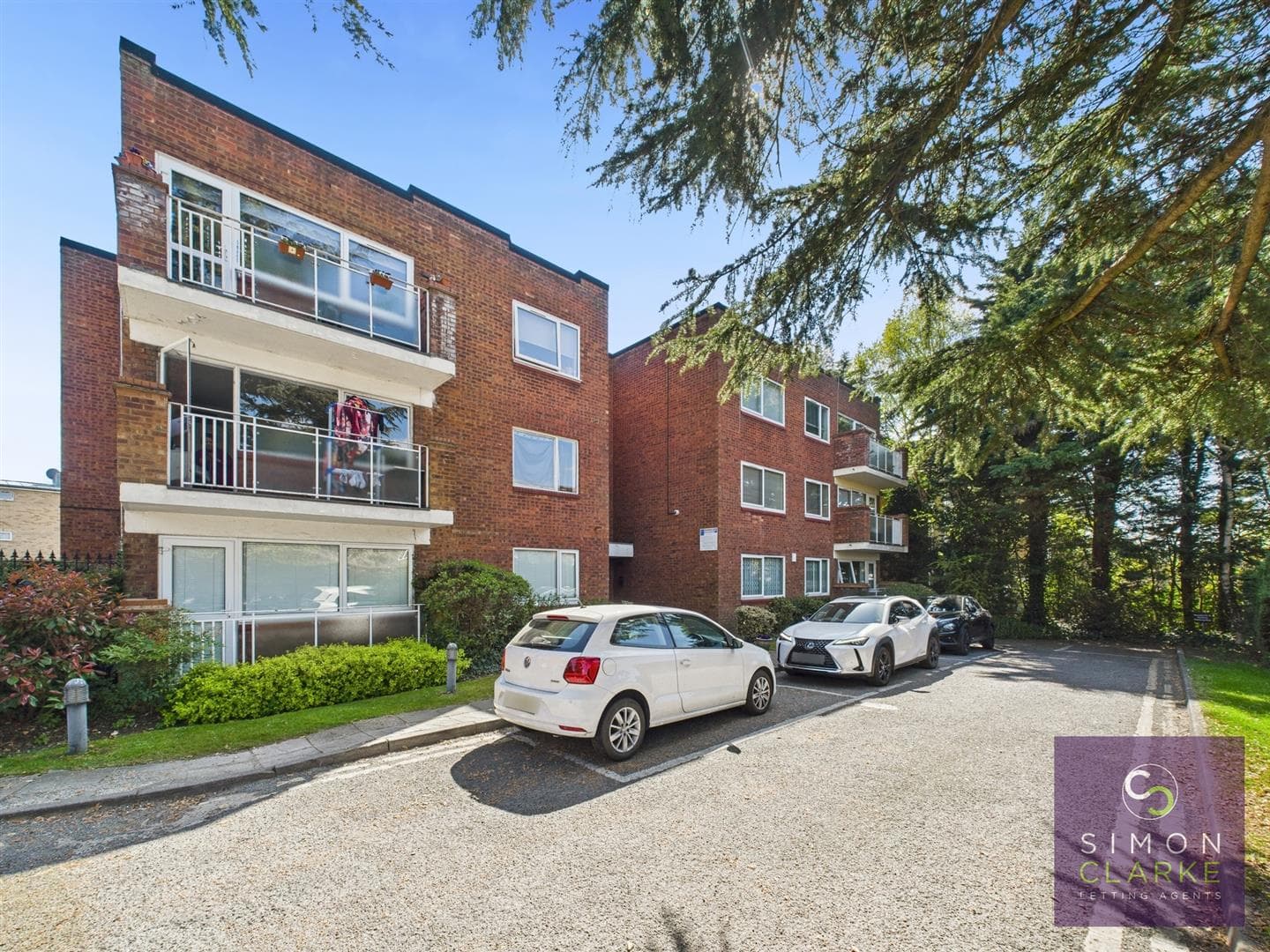 Hendon Lane, Finchley, London, N3 1SQ